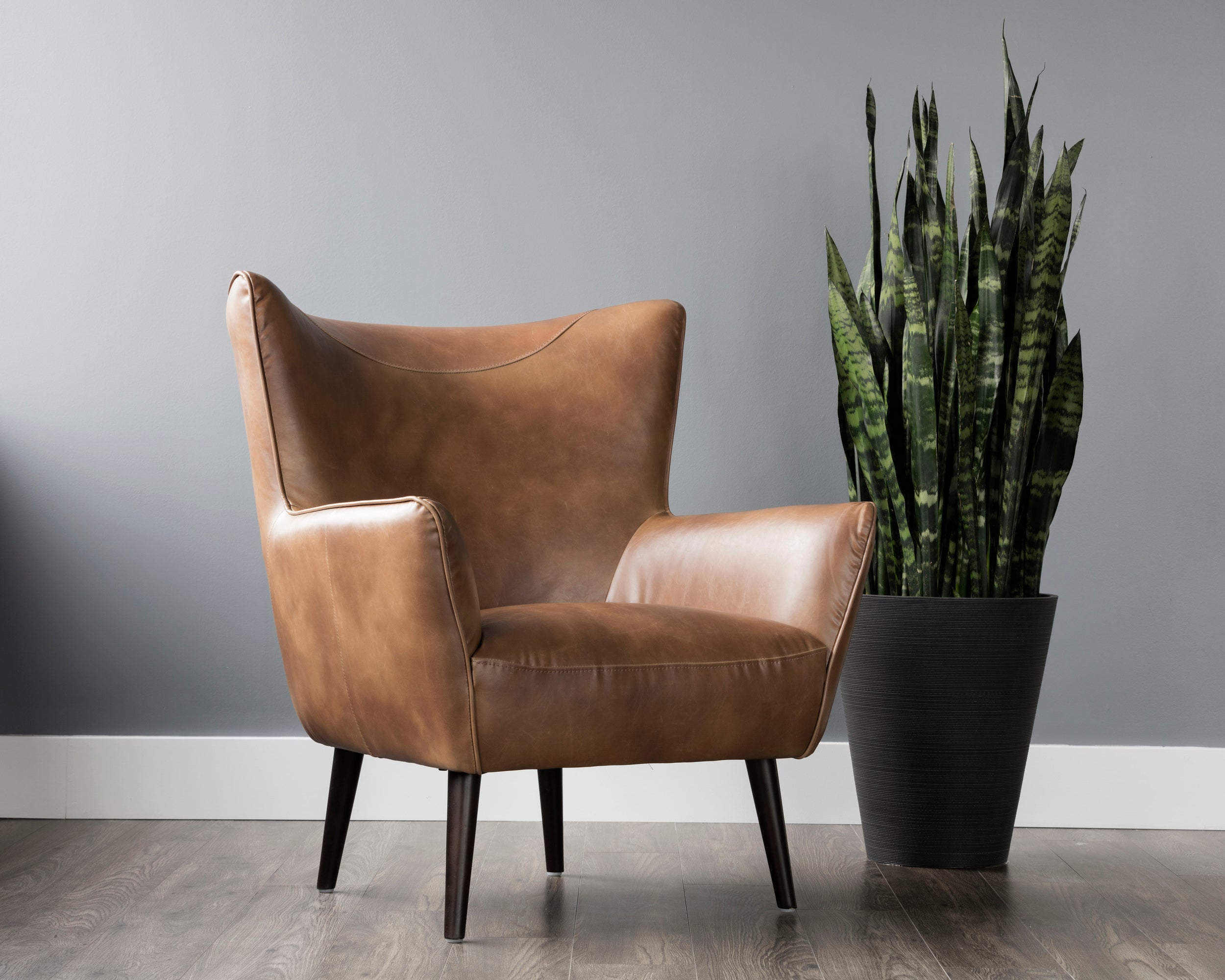 Luther Lounge Chair - Tobacco Tan