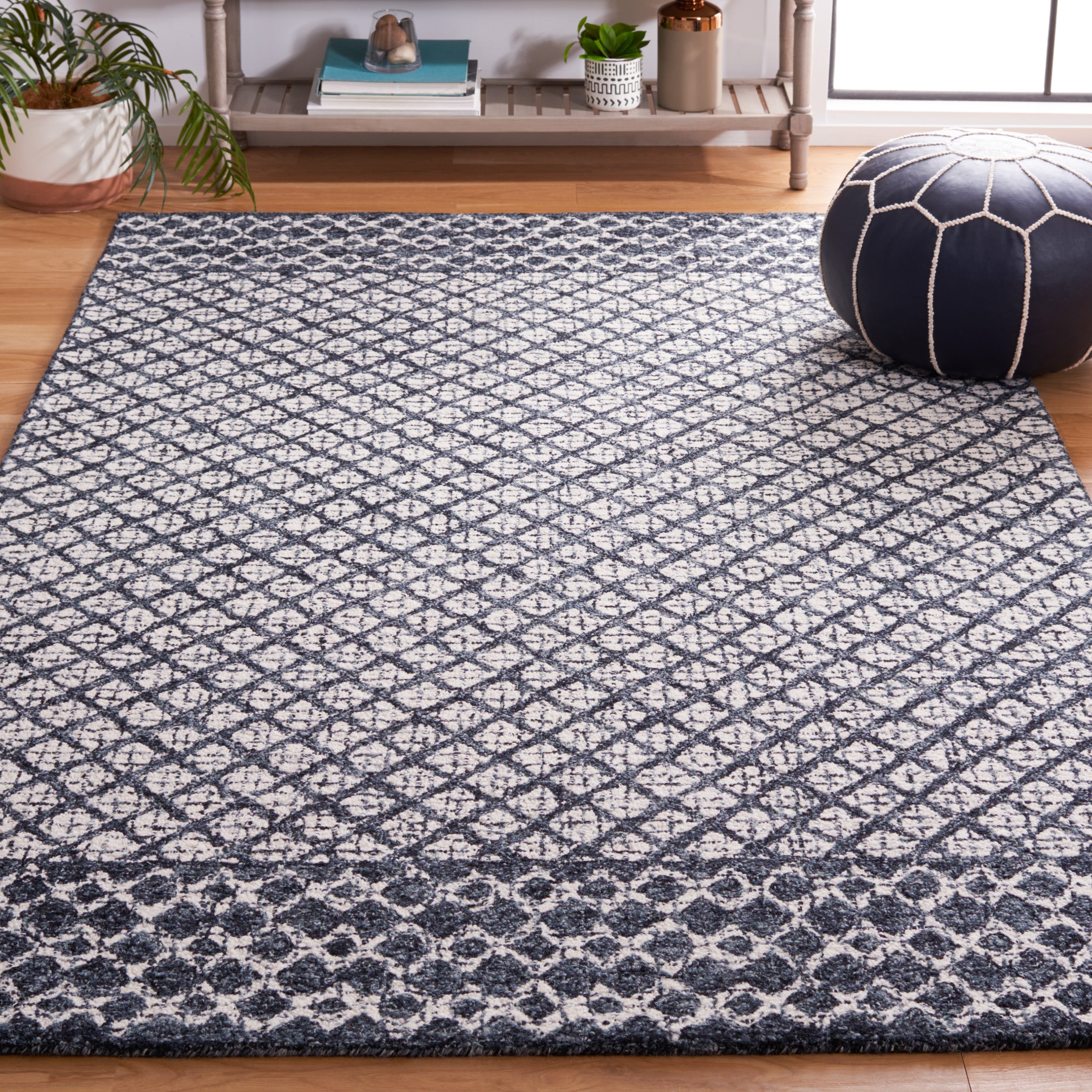 Safavieh Abstract 203 Rug, ABT203 - Ivory / Navy