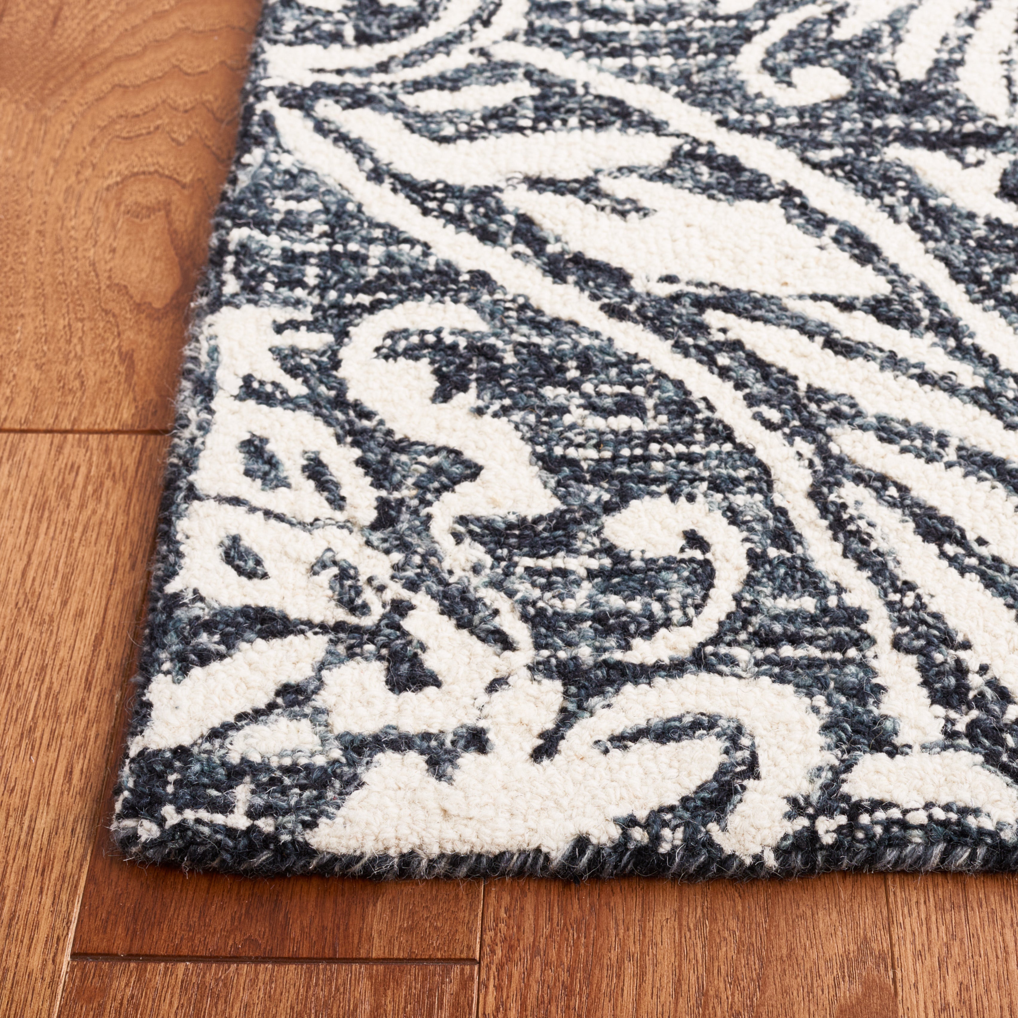 Safavieh Abstract 204 Rug, ABT204 - Ivory / Navy