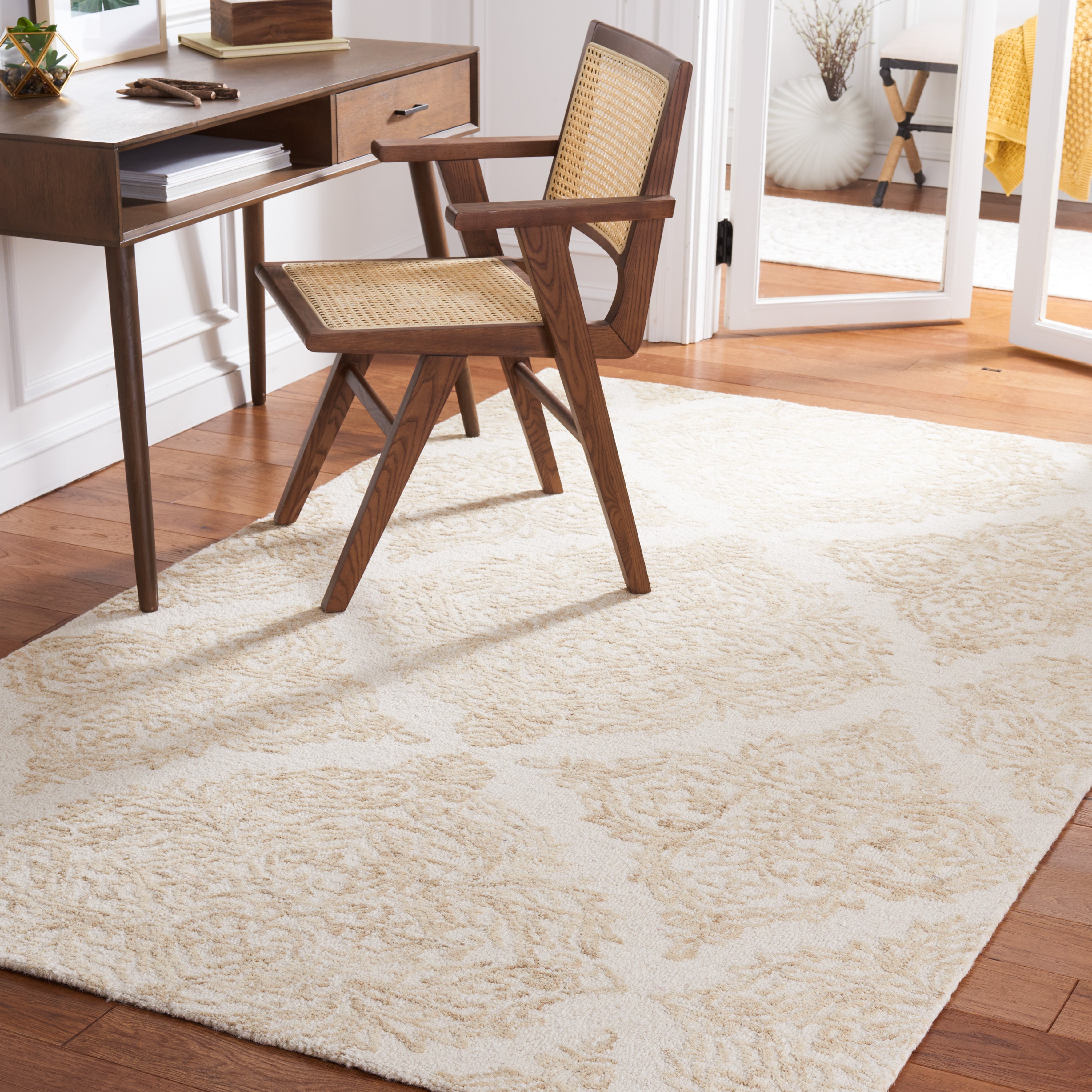 Safavieh Abstract 346 Rug, ABT346 - Ivory / Beige