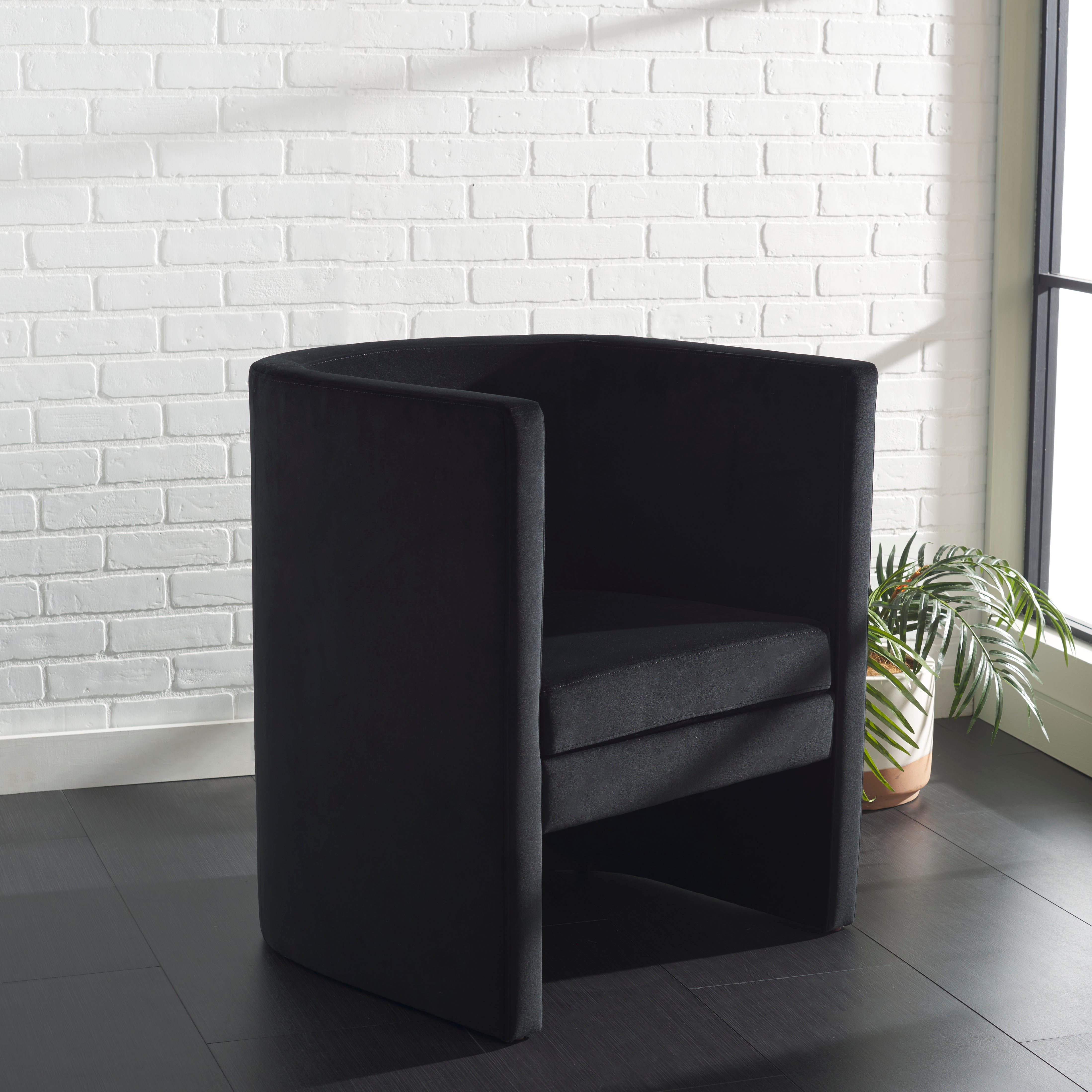 Safavieh Eydis Accent Chair, ACH4014 - Black Velvet