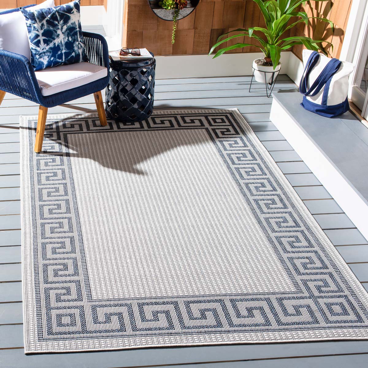 Safavieh Bermuda 820 Rug, BMU820 - Ivory / Blue