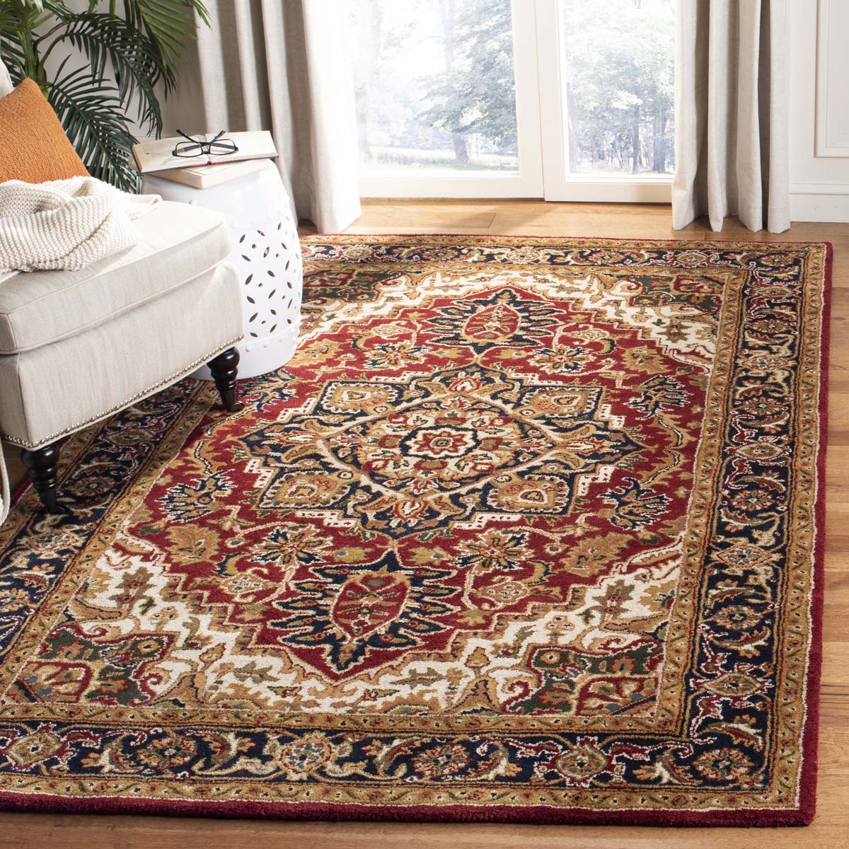 Safavieh Classic 763 Rug, CL763 - Red / Navy