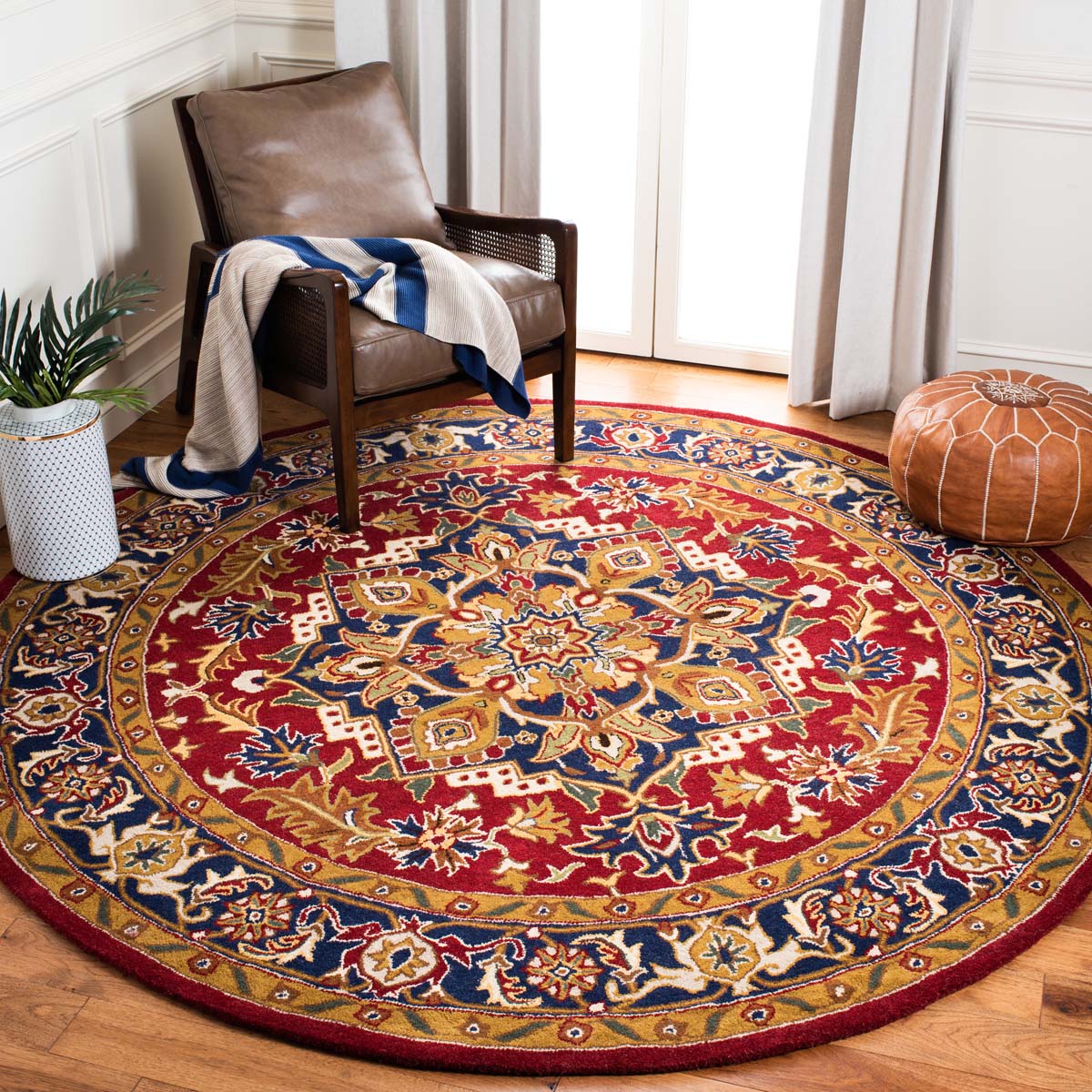 Safavieh Classic 763 Rug, CL763 - Red / Navy