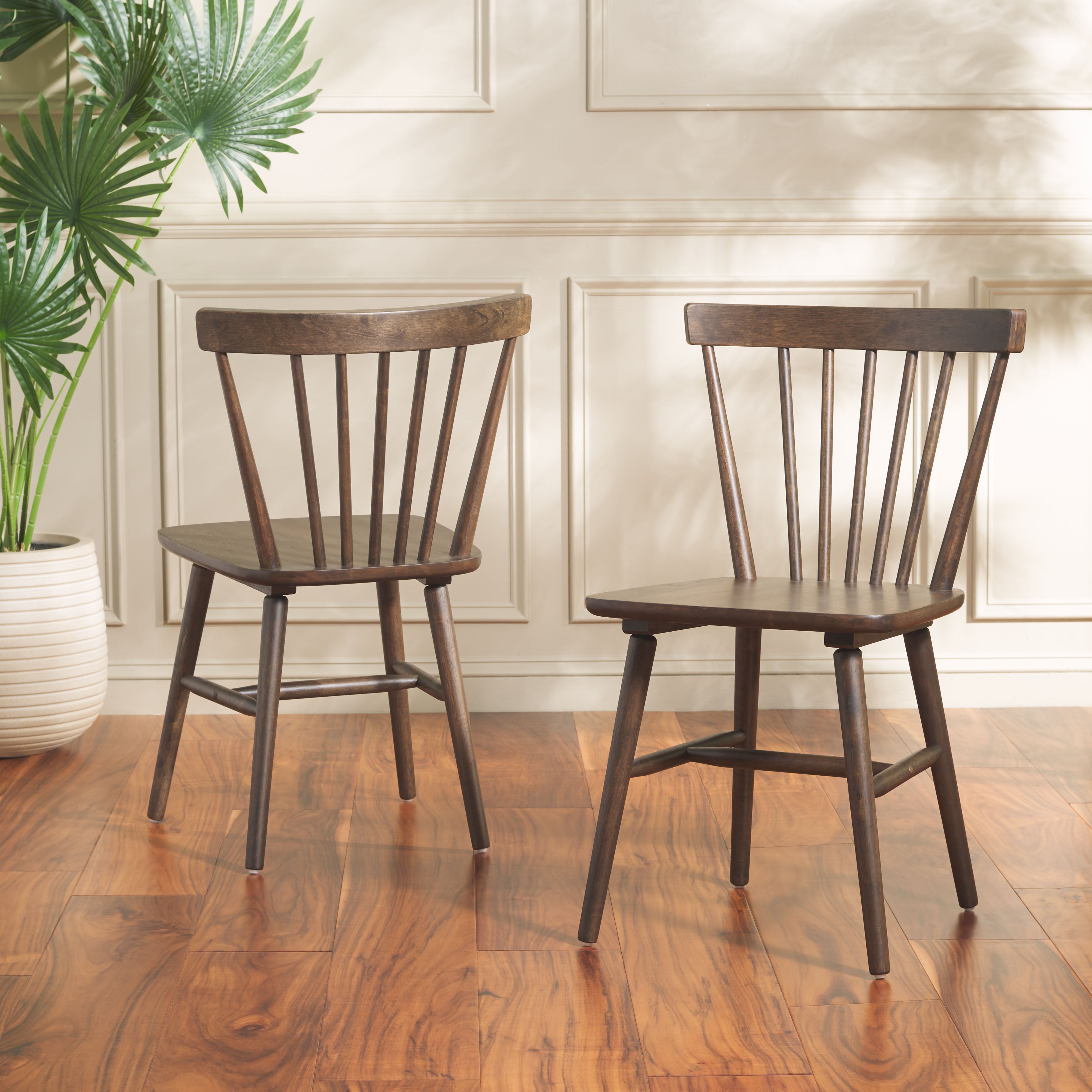 Safavieh Winona Spindle Back Dining Chair (Set of 2), DCH8500 - Walnut