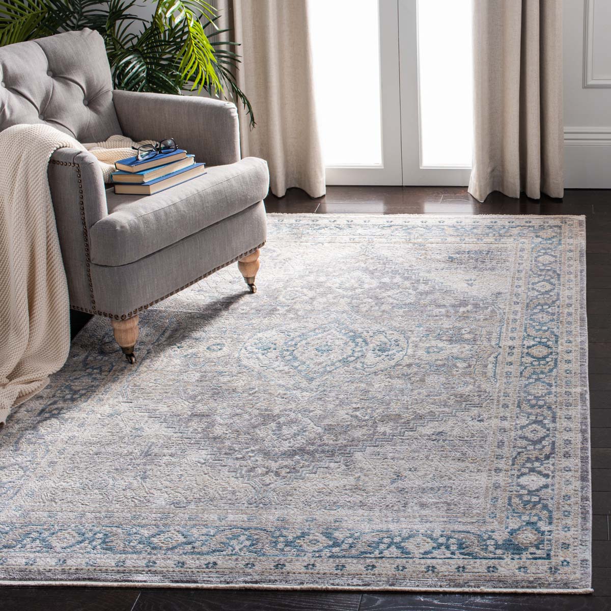 Safavieh Dream 411 Rug, DRM411 - Grey / Blue