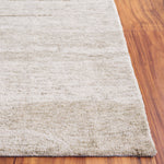 Safavieh Ebony 221 Rug, EBN221  - Light Green / Ivory