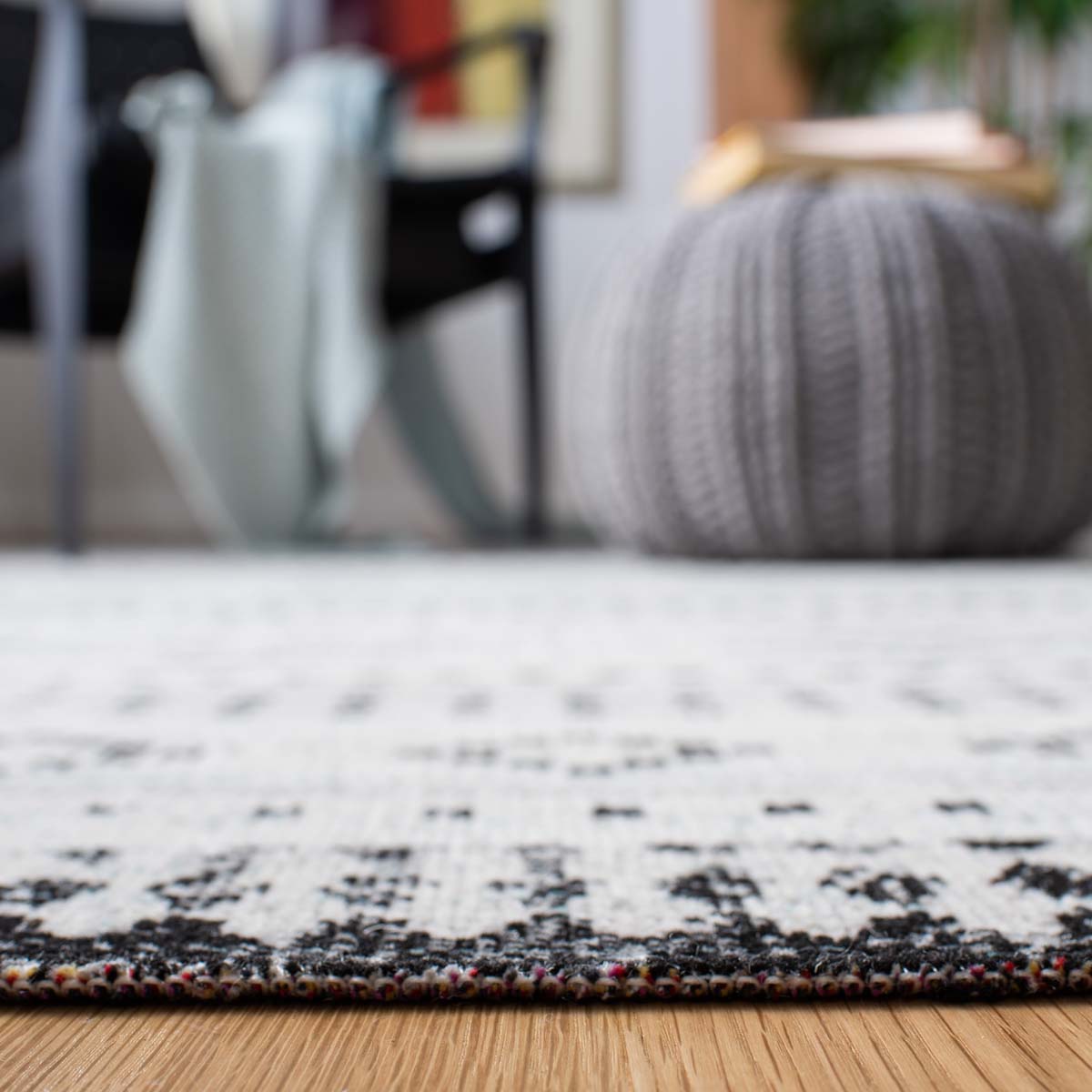 Safavieh Montage 291 Rug, MTG291 - Grey / Ivory