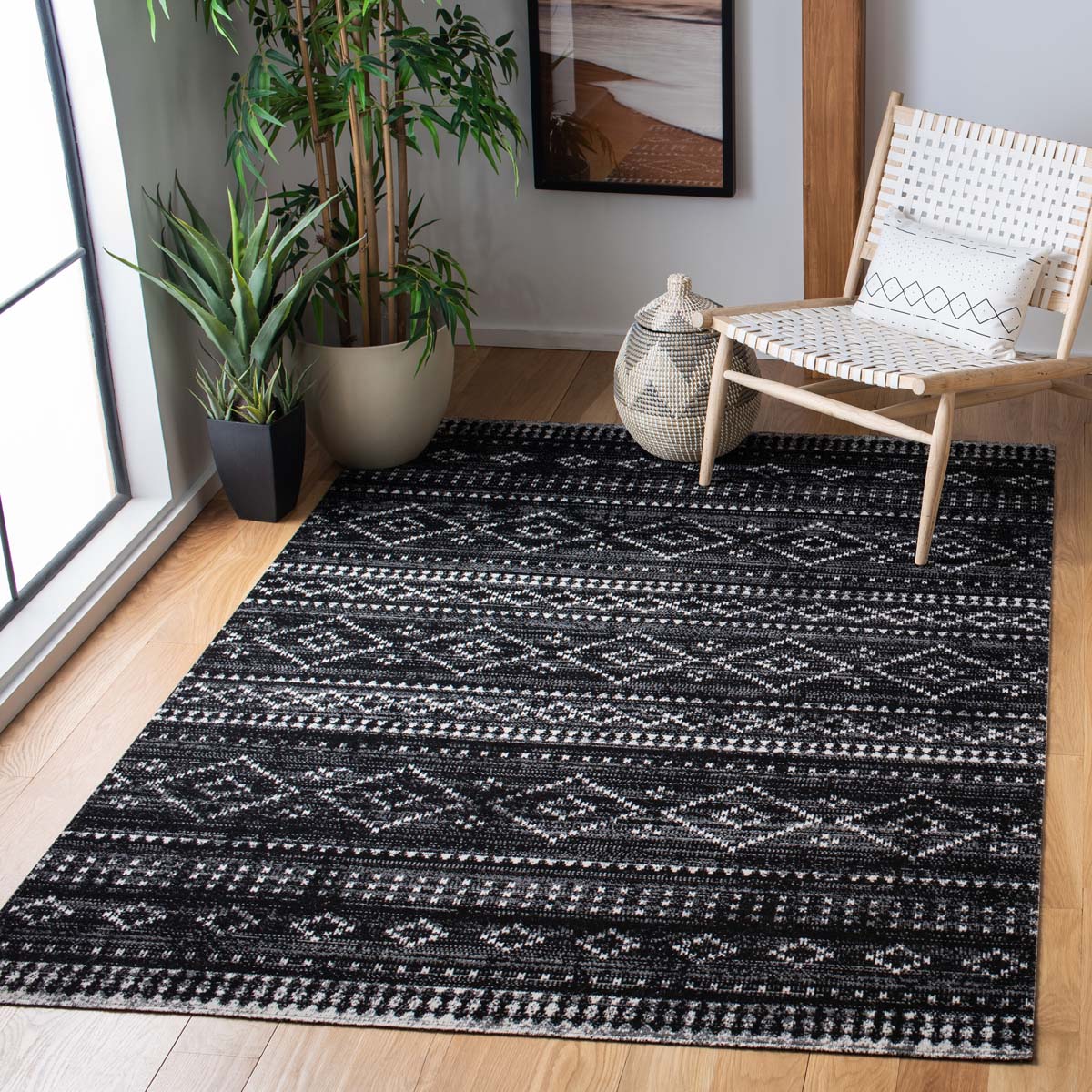 Safavieh Montage 291 Rug, MTG291 - Grey / Black