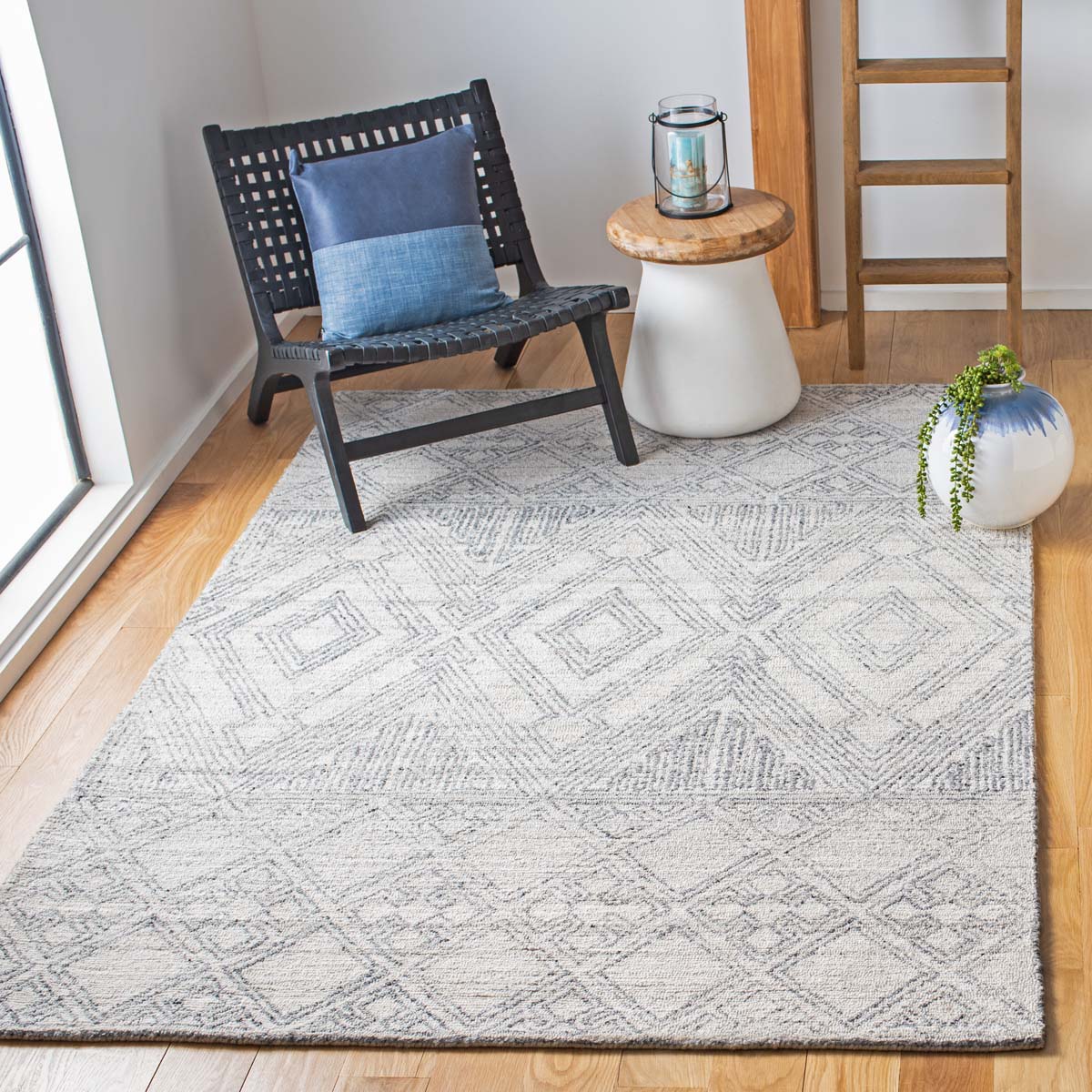 Safavieh Abstract 144 Rug, ABT144 - Ivory / Grey