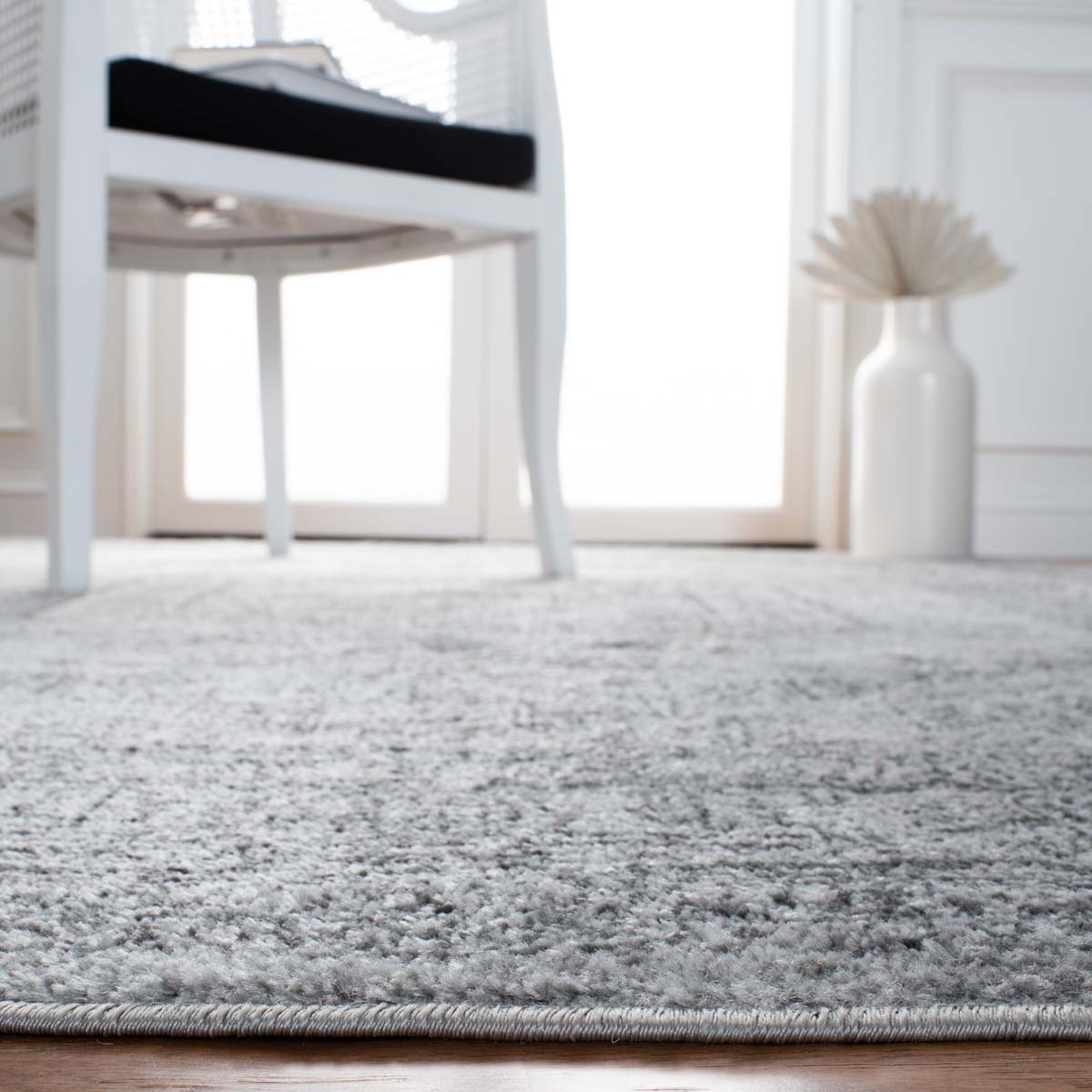 Safavieh Adirondack 108 Rug, Grey, ADR108 - Light Grey / Dark Grey