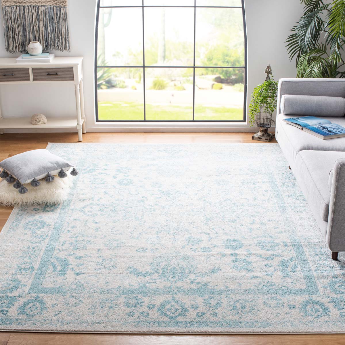 Safavieh Adirondack 109 Rug, Blue, ADR109 - Ivory / Light Blue