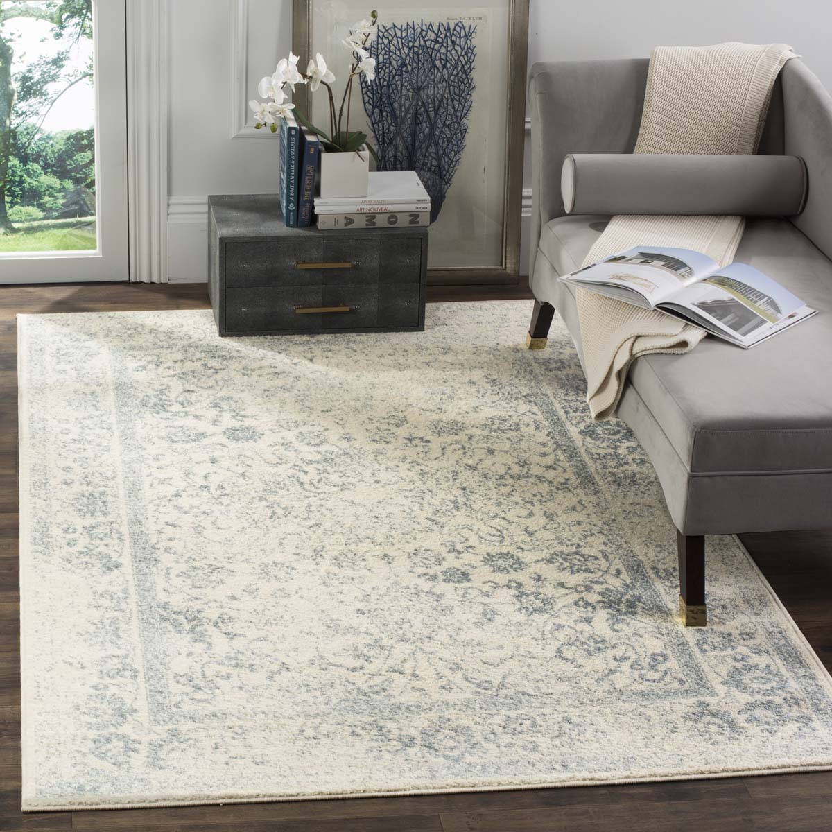 Safavieh Adirondack 109 Rug, White, ADR109 - Ivory / Slate