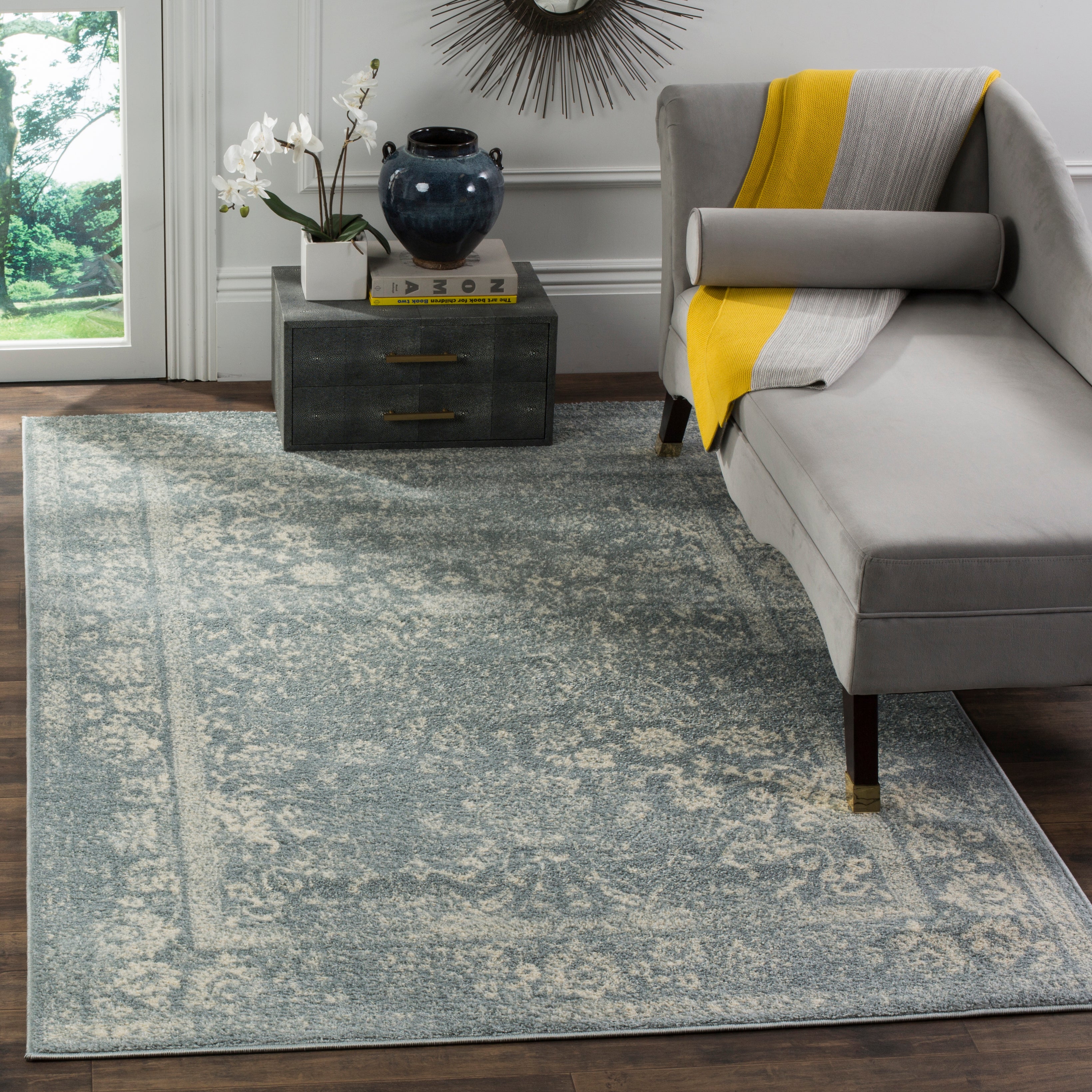 Safavieh Adirondack 109 Rug, Grey, ADR109 - Slate / Ivory