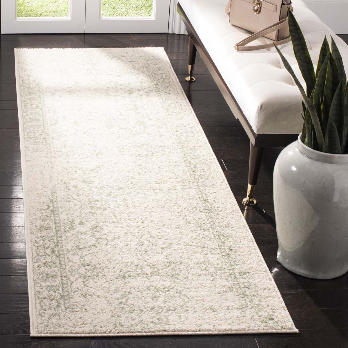 Safavieh Adirondack 109 Rug, Green, ADR109 - Ivory / Sage