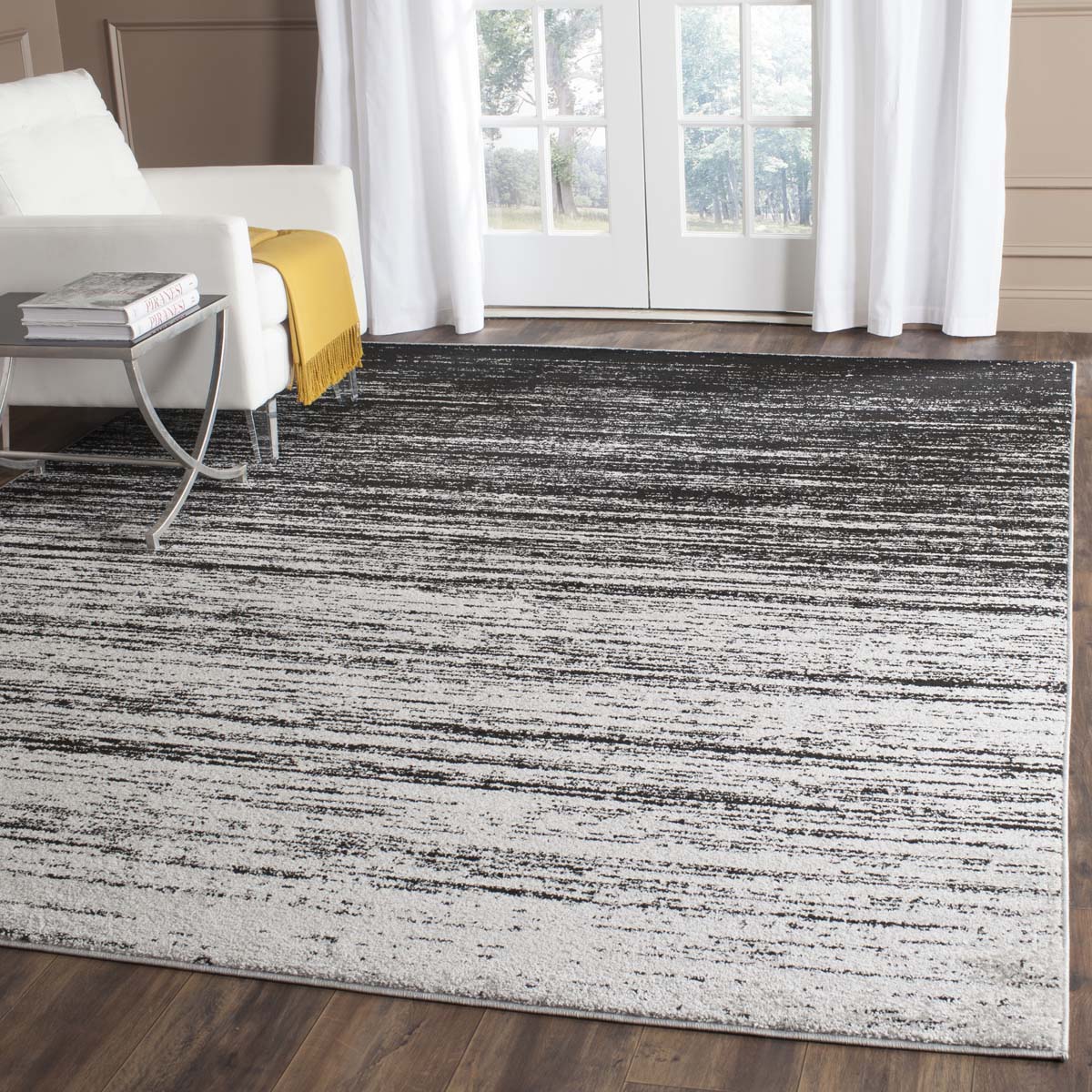 Safavieh Adirondack 113 Rug, Silver, ADR113 - Silver / Black