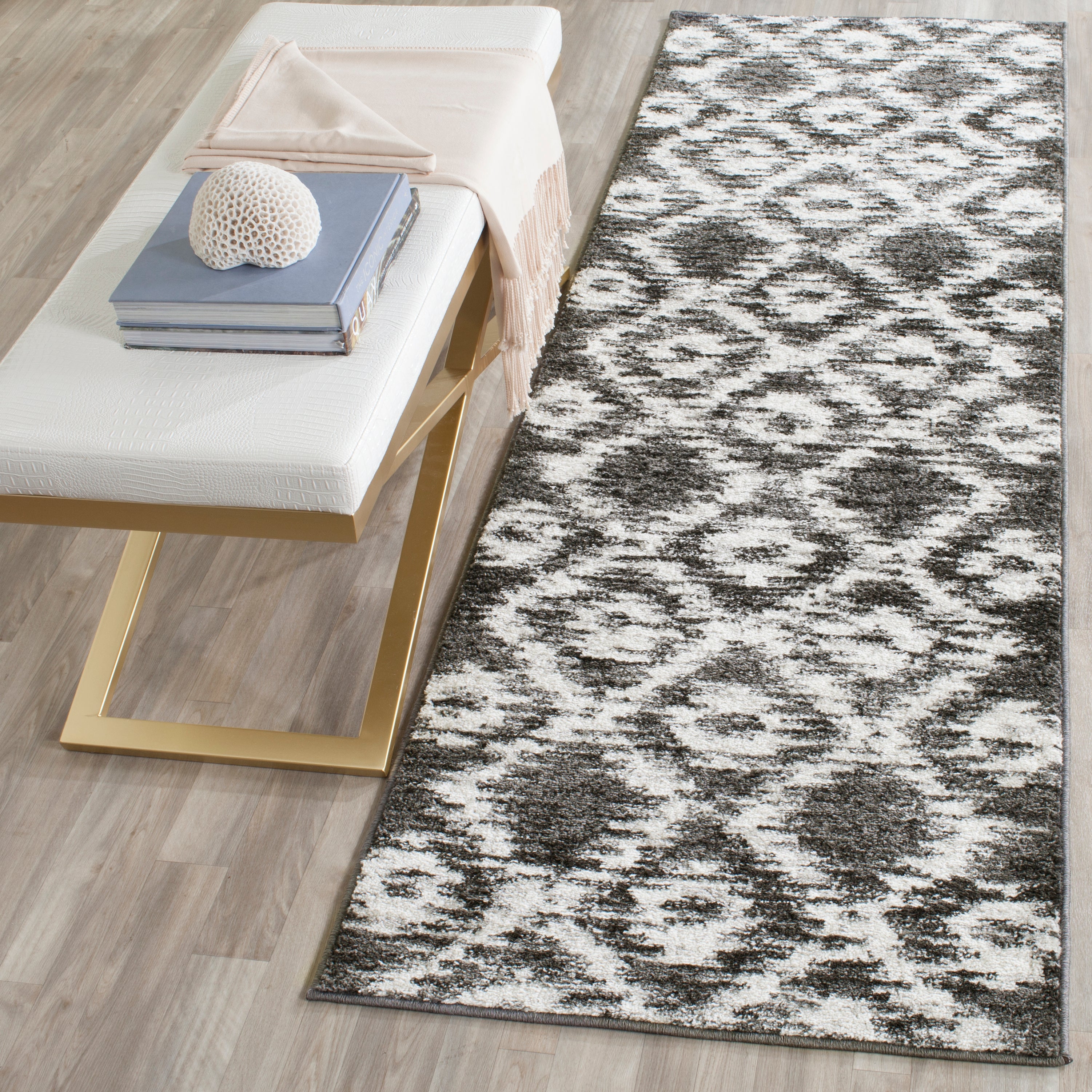 Safavieh Adirondack 118 Rug, ADR118 - CHARCOAL / IVORY