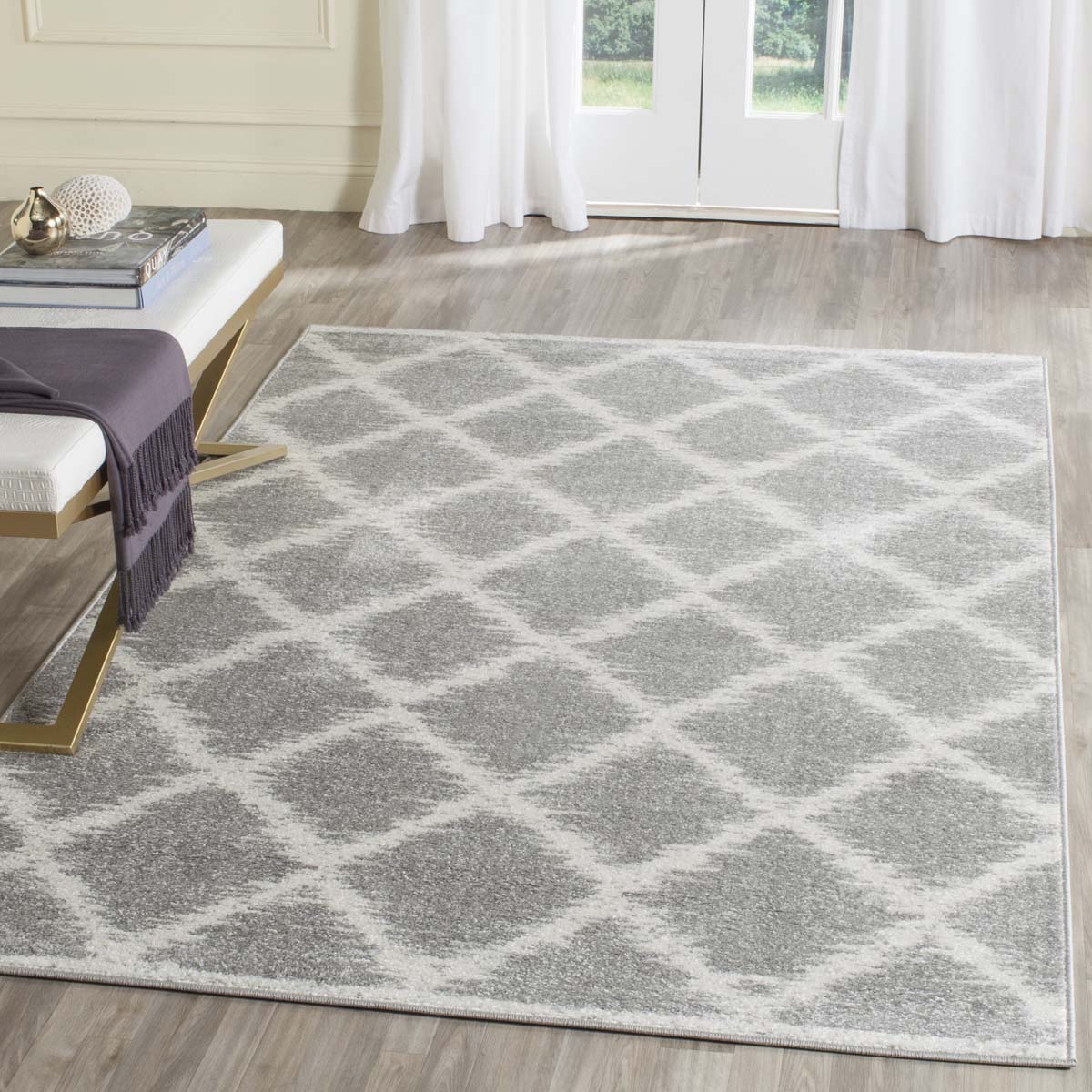 Safavieh Adirondack 120 Rug, ADR120 - SILVER / IVORY