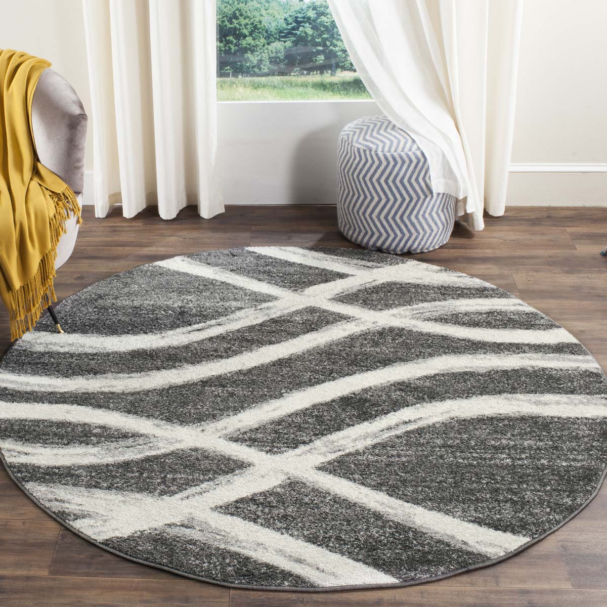 Safavieh Adirondack 125 Rug, Grey, ADR125 - Charcoal / Ivory