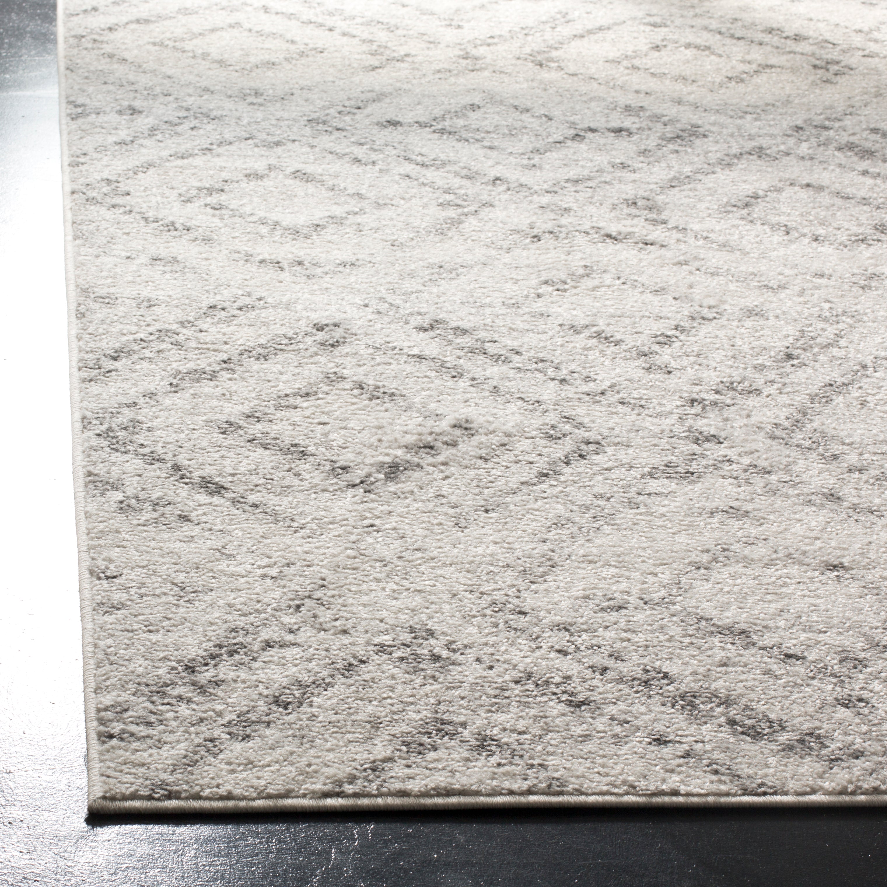 Safavieh Adirondack 131 Rug, Grey, ADR131 - Light Grey / Grey