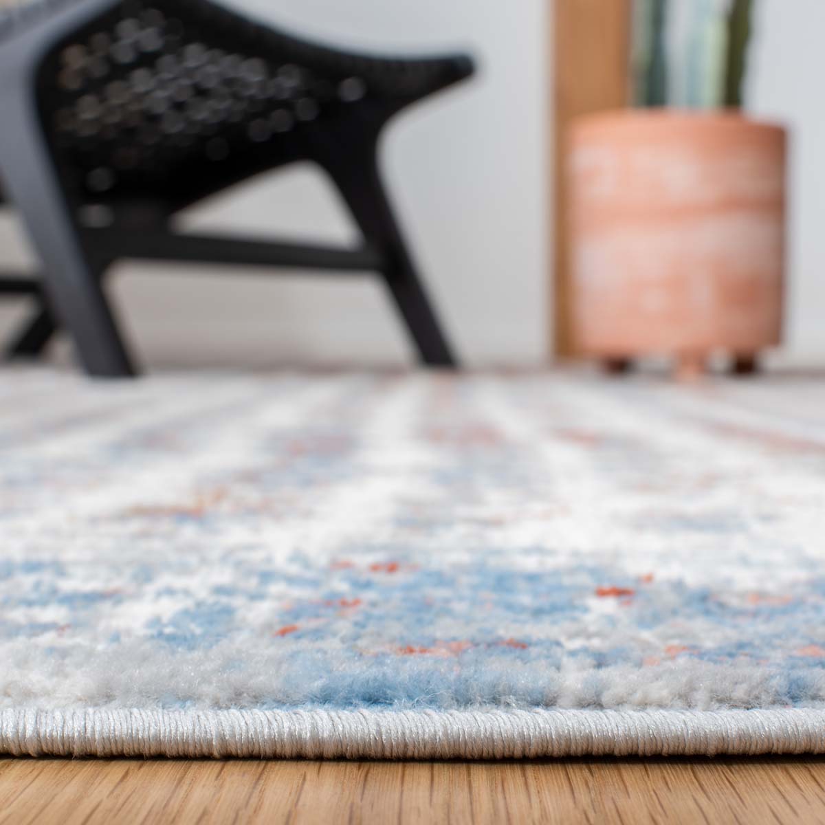 Safavieh AMELIA 456 Rug, ALA456 - GREY / RUST