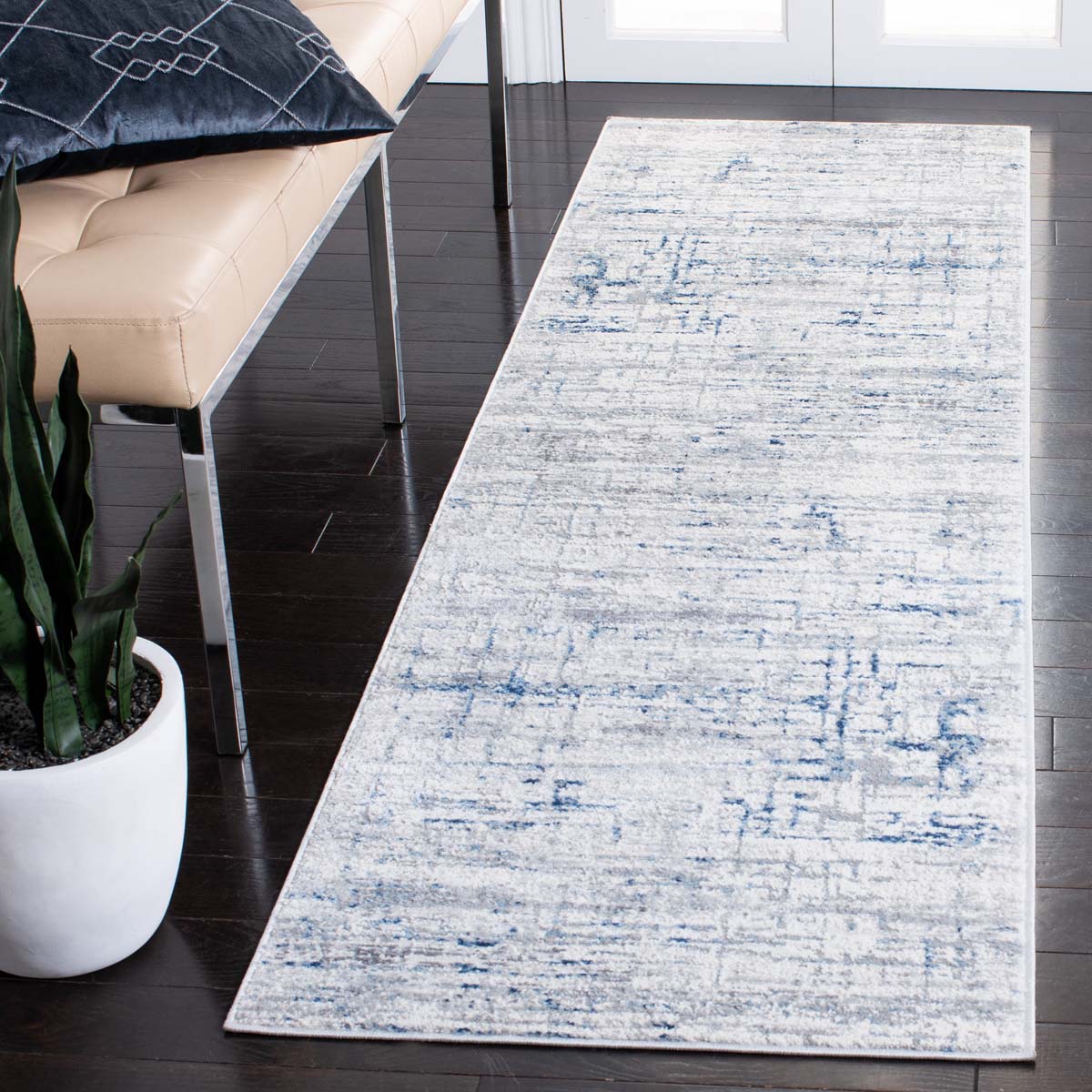 Safavieh AMELIA 475 Rug, ALA475 - IVORY / BLUE