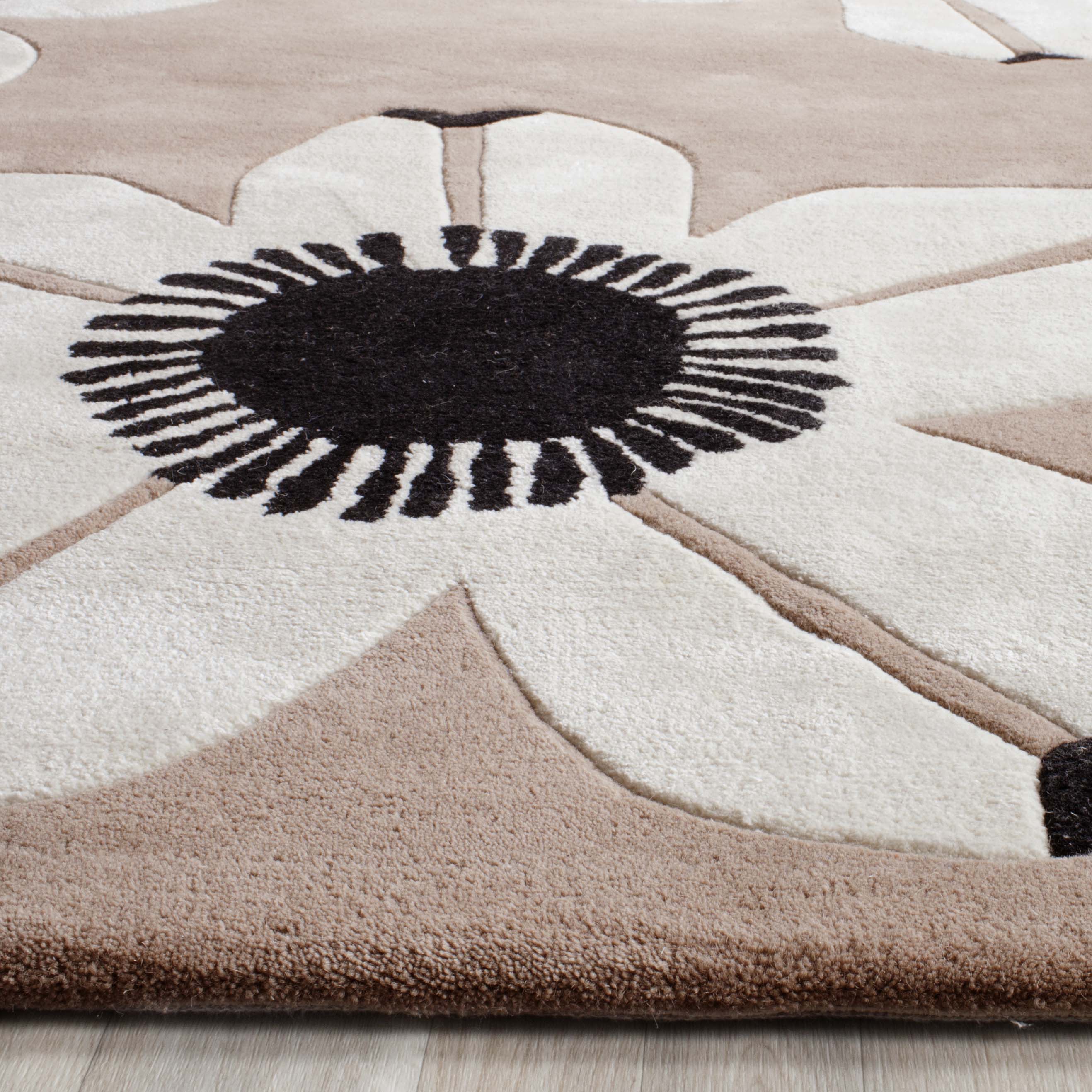 Safavieh Daisy 123 Rug, ALR123 - Brown