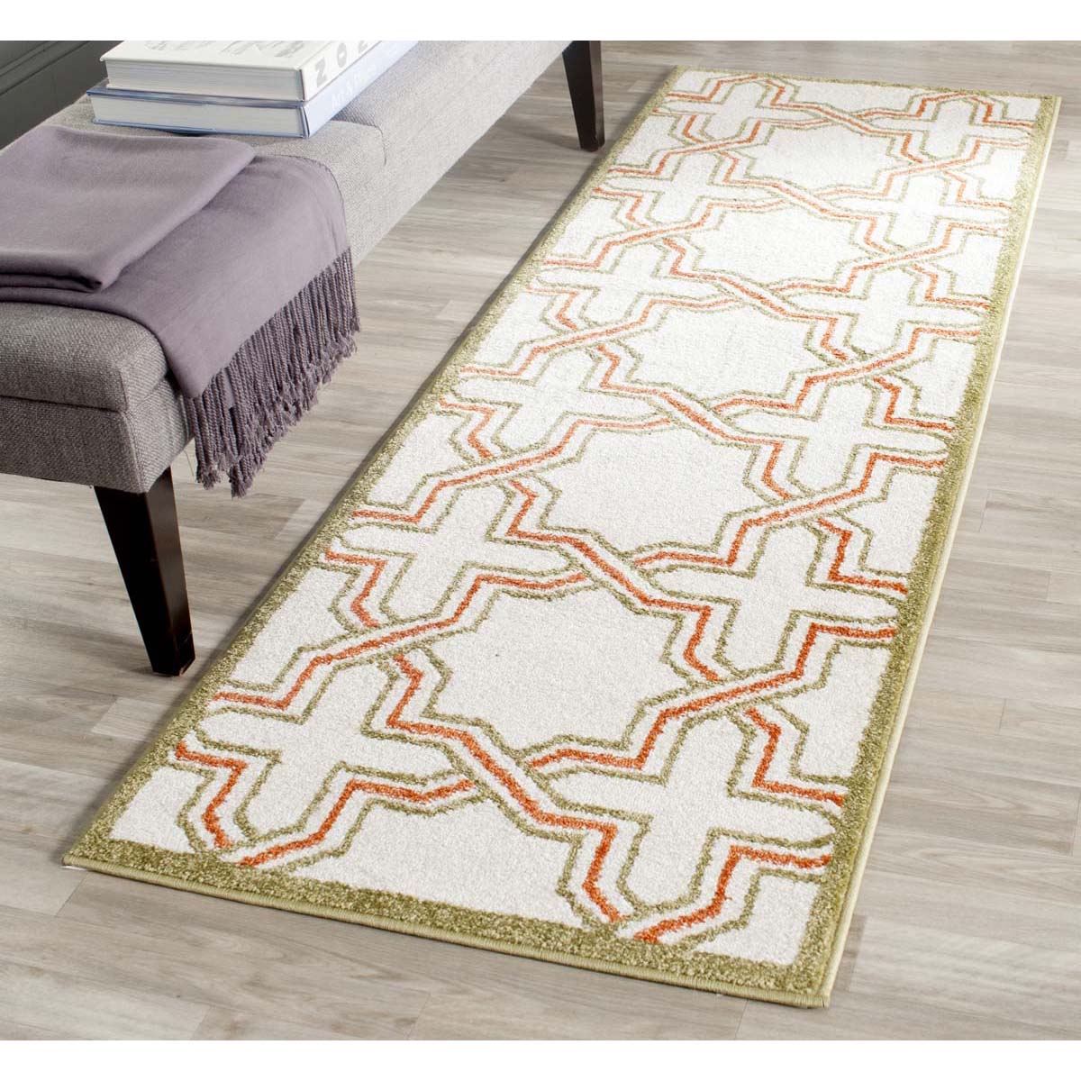 Safavieh Amherst 413 Rug, AMT413 - Ivory / Light Green