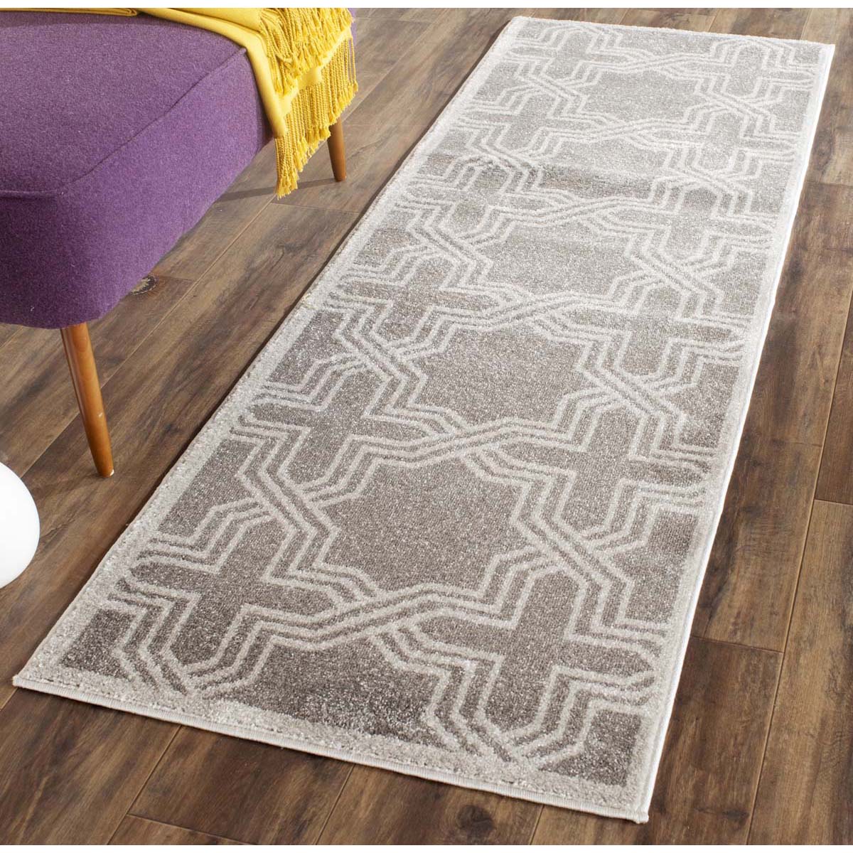 Safavieh Amherst 413 Rug, AMT413 - Grey / Light Grey