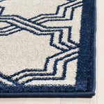 Safavieh Amherst 413 Rug, AMT413 - Ivory / Navy