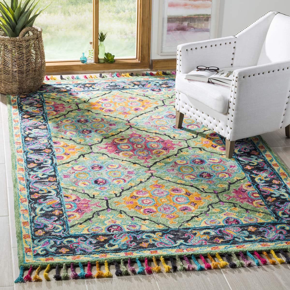 Safavieh Aspen 114 Rug, APN114 - Light Green / Black