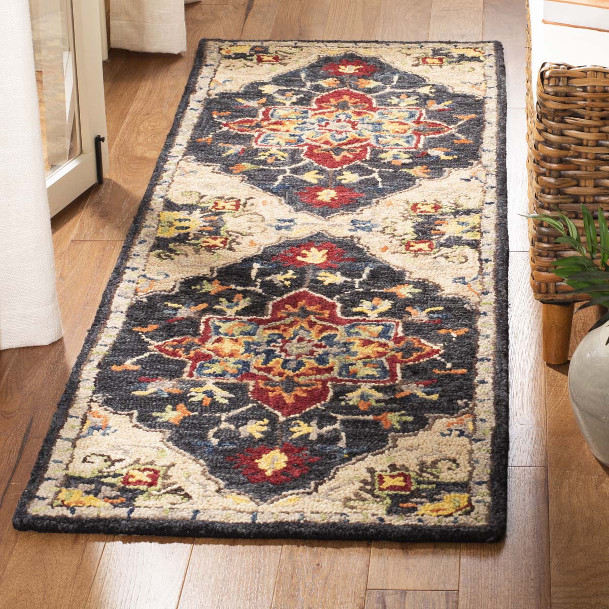 Safavieh Aspen 511 Rug, APN511 - Charcoal / Cream