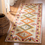 Safavieh Aspen 706 Rug, APN706 - Ivory / Multi