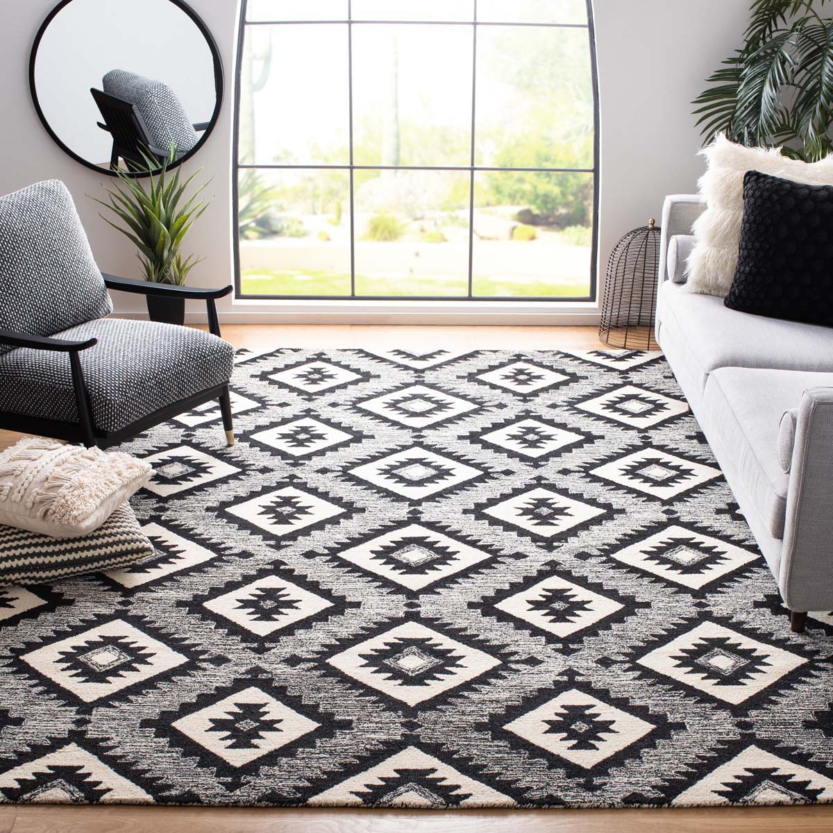 Safavieh Aspen 813 Rug, APN813 - Charcoal / Black