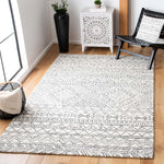 Safavieh Aspen 821 Rug, APN821 - Ivory / Black