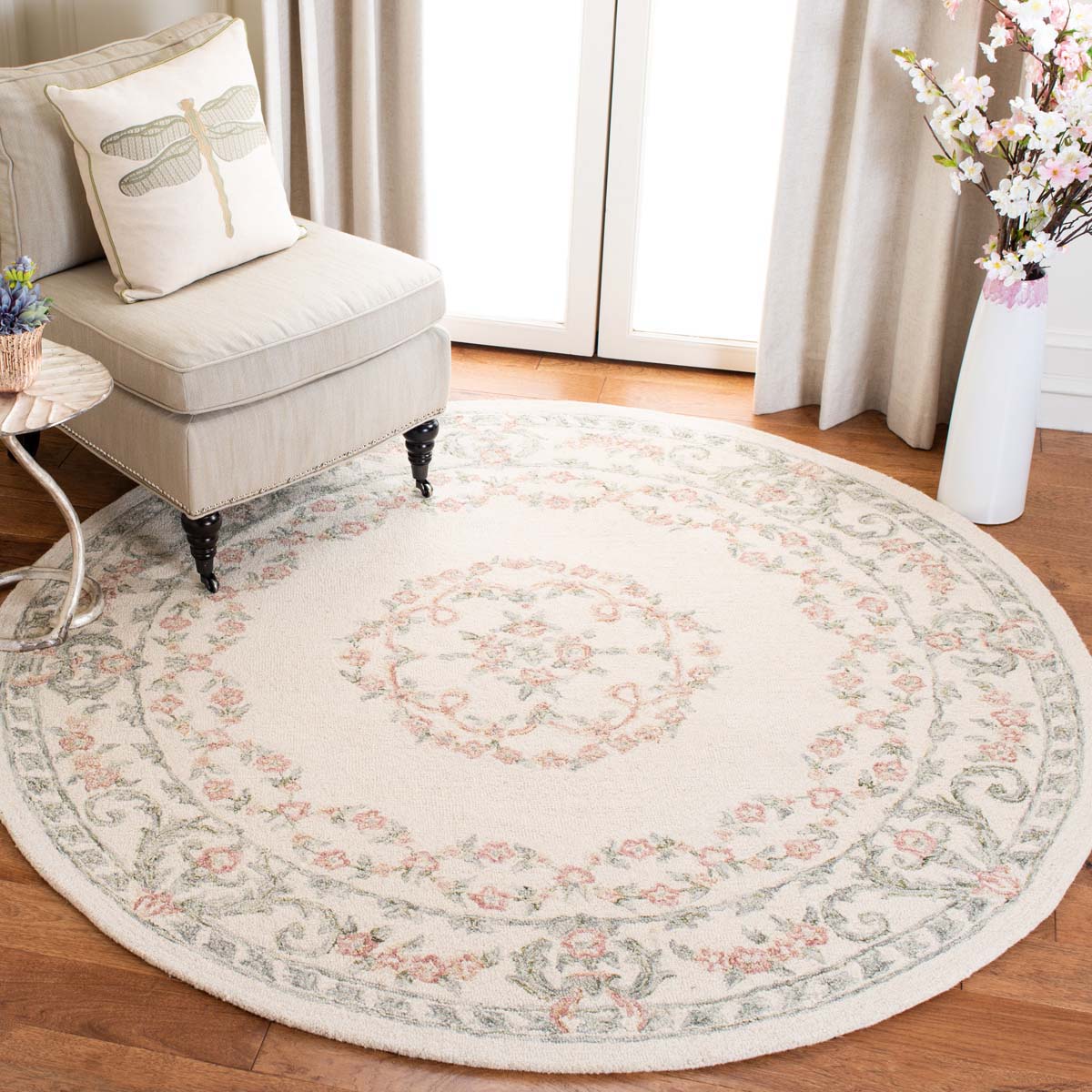 Safavieh Aubusson 102 Rug, AUB102 - Ivory / Pink