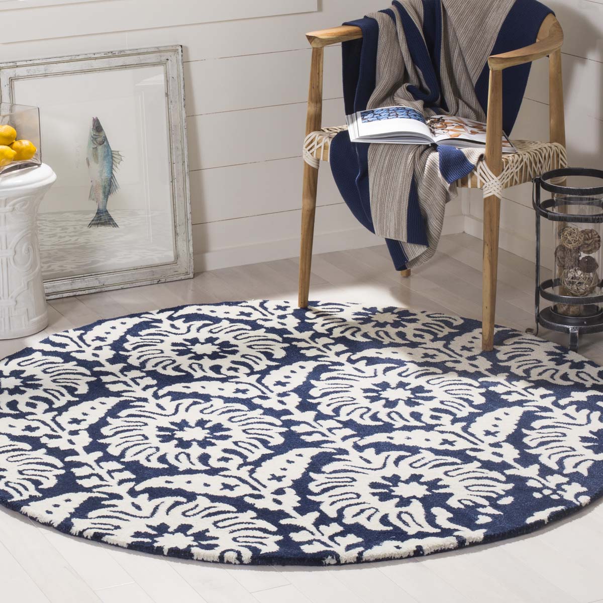 Safavieh Bella 125 Rug, BEL125 - Navy / Ivory