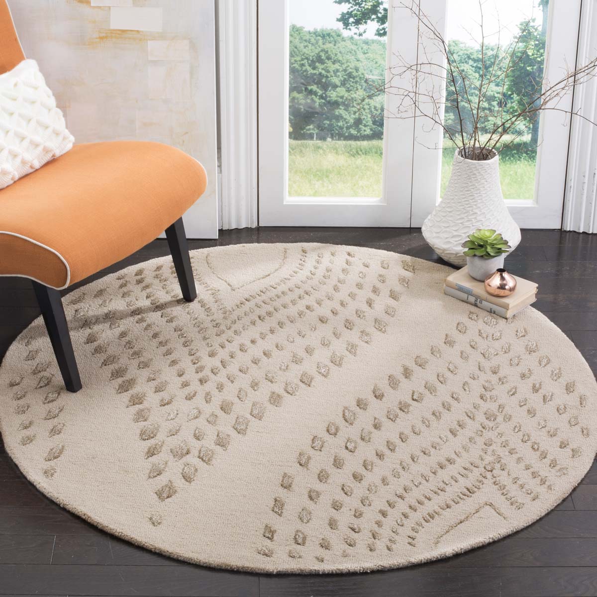 Safavieh Bella 126 Rug, BEL126 - Sand / Brown