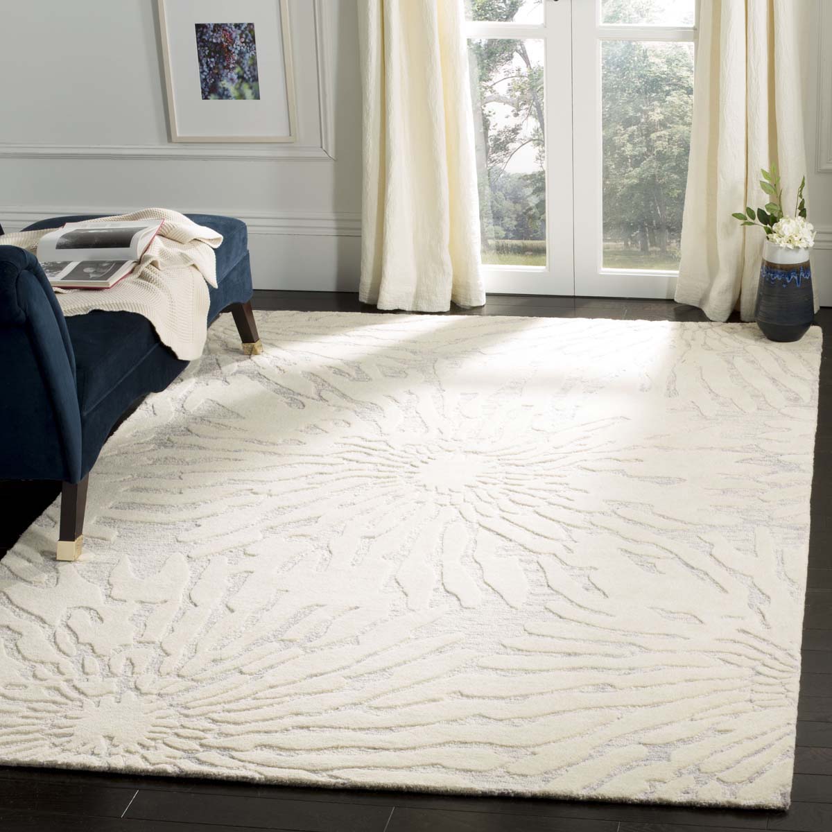 Safavieh Bella 129 Rug, BEL129 - Silver / Ivory