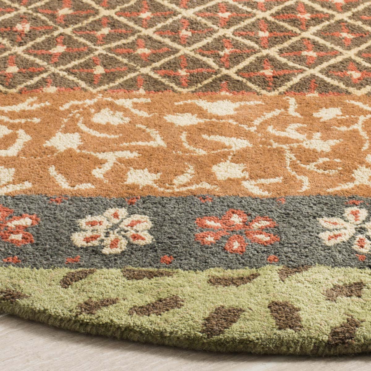 Safavieh Bella 351 Rug, BEL351 - Ivory / Multi