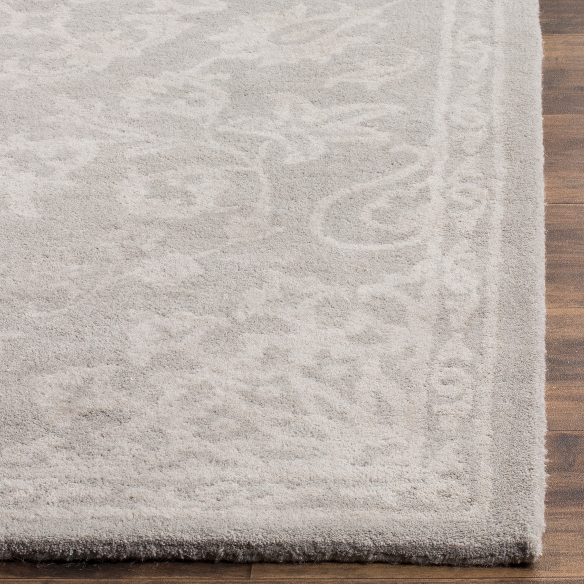 Safavieh Bella 446 Rug, BEL446 - Grey / Silver