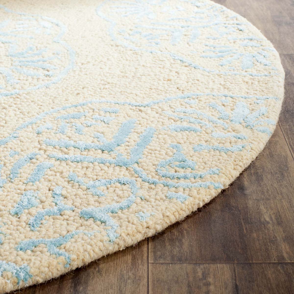 Safavieh Bella 711 Rug, BEL711 - Beige / Blue