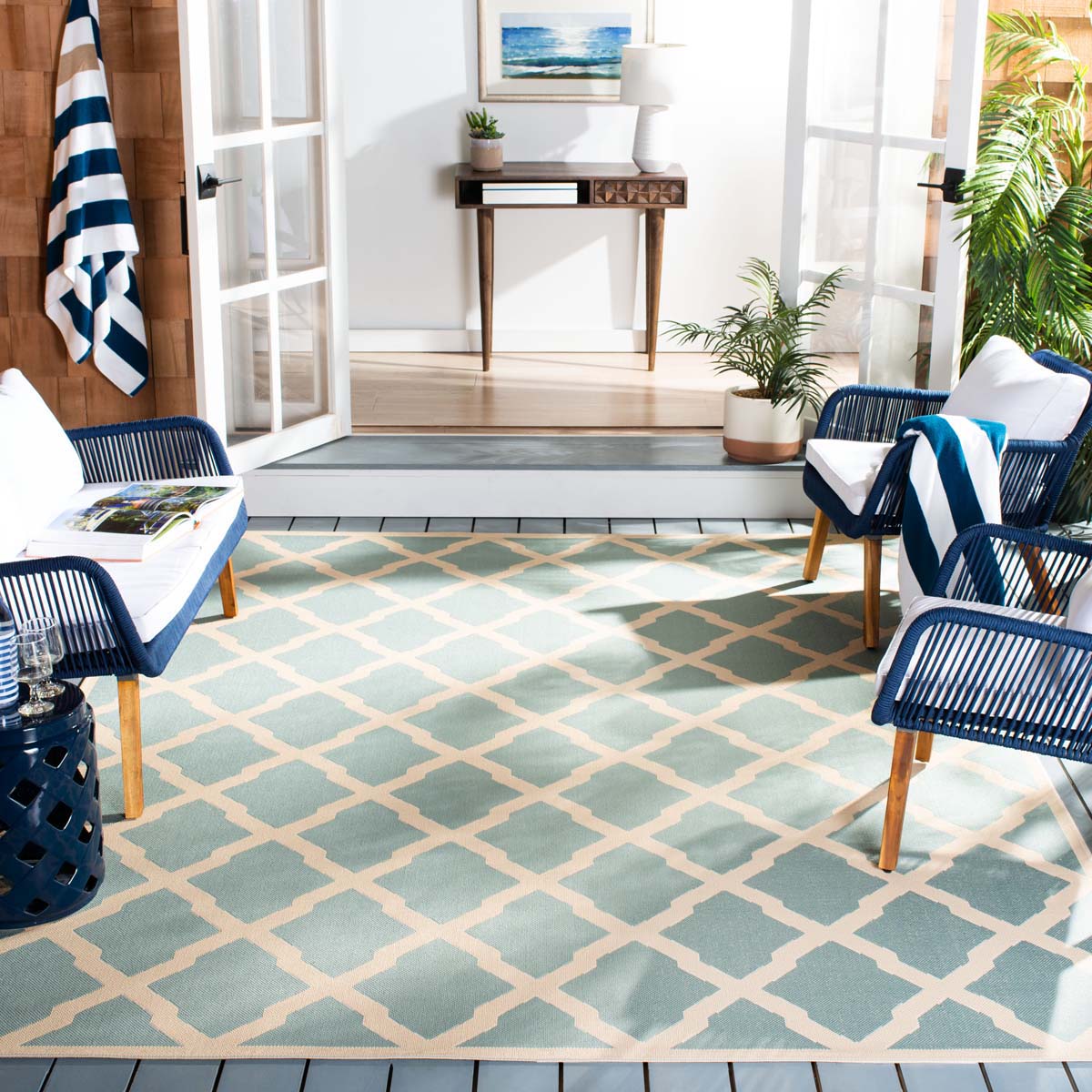 Safavieh Beach House 122 Rug, BHS122 - Aqua / Cream