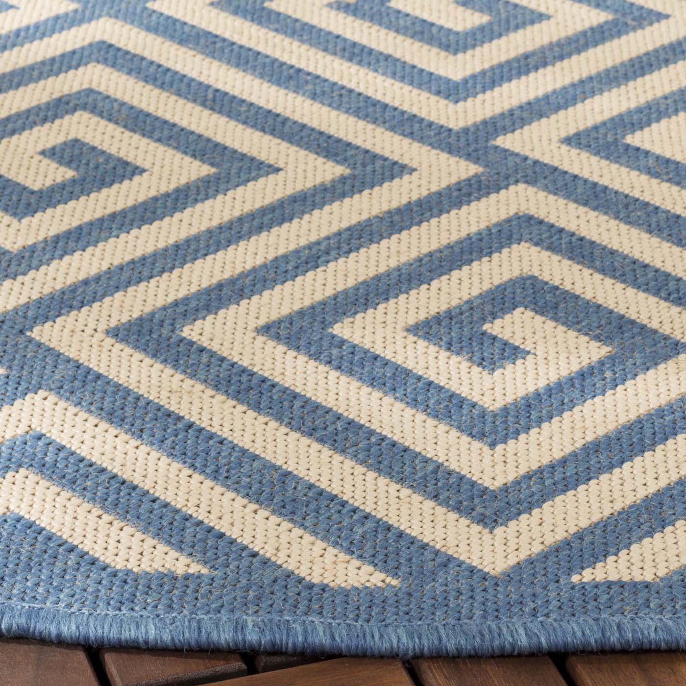 Safavieh Beach House 129 Rug, BHS129 - Cream / Blue