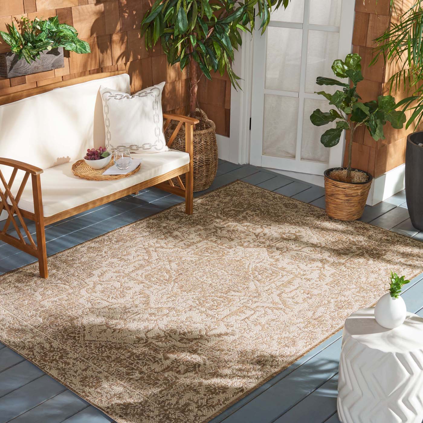 Safavieh Beach House 139 Rug, BHS139 - Cream / Beige