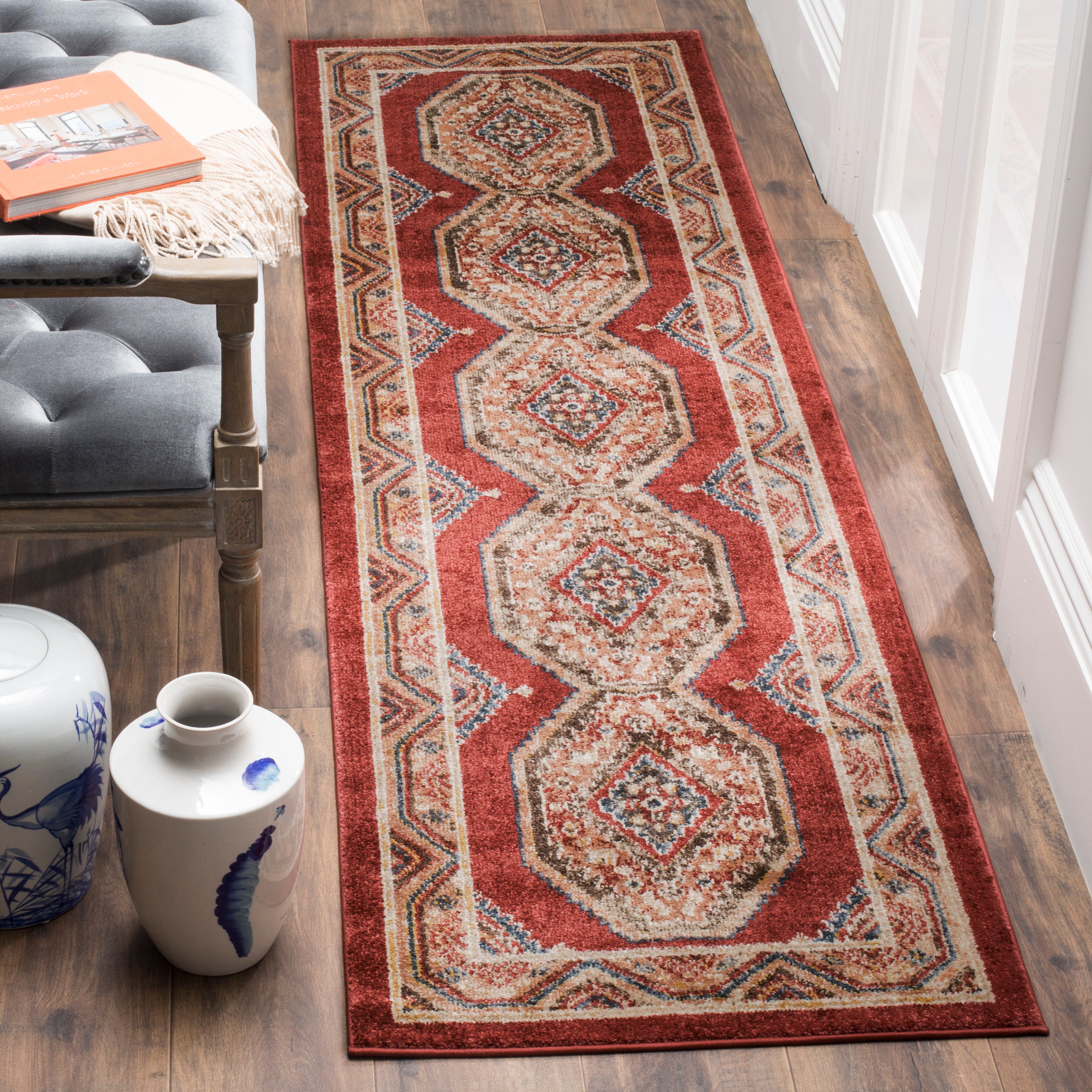 Safavieh Bijar 647 Rug, BIJ647 - Red / Rust