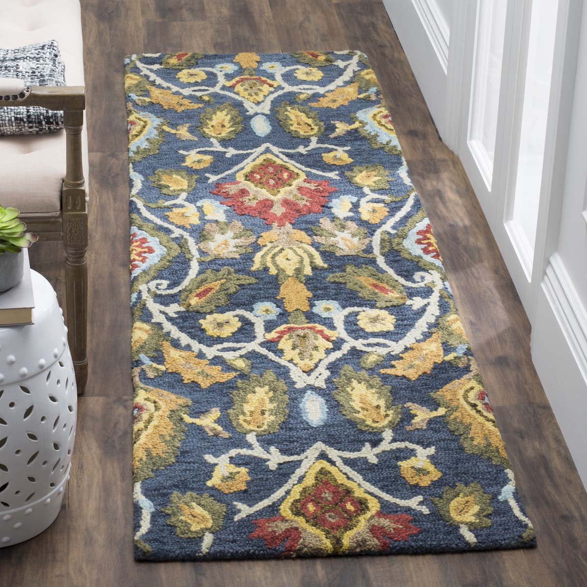 Safavieh Blossom 402 Rug, BLM402 - Navy / Multi