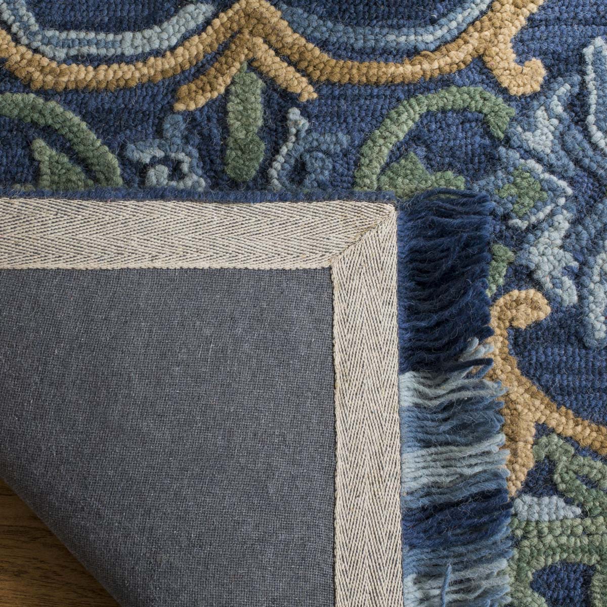 Safavieh Blossom 422 Rug, BLM422 - Navy / Green