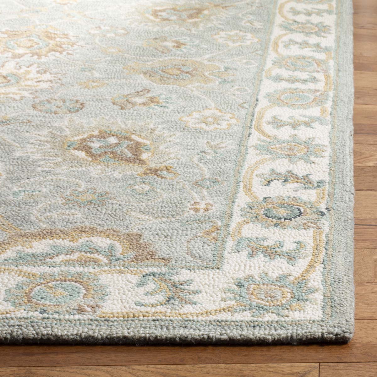 Safavieh Blossom 702 Rug, BLM702 - Aqua / Ivory