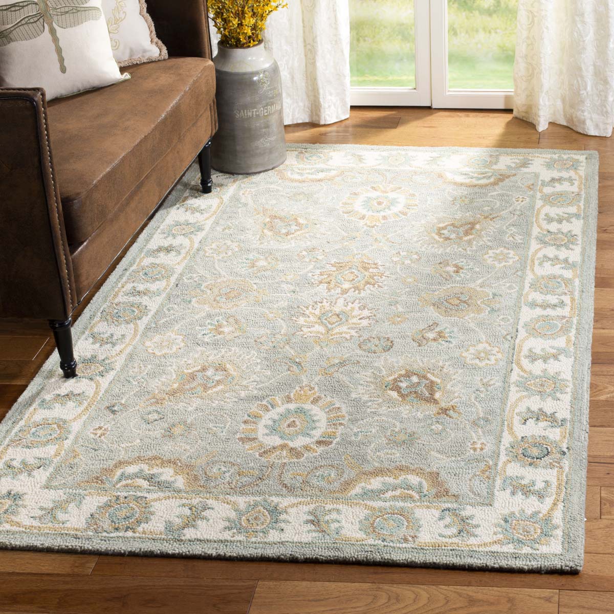 Safavieh Blossom 702 Rug, BLM702 - Aqua / Ivory